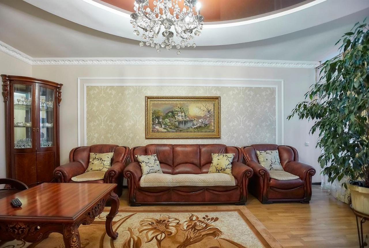 Luxury Apartments Truskavets Exterior photo